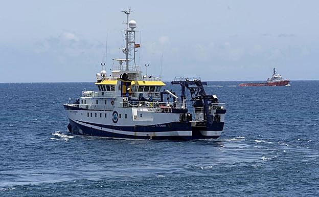 Buque 'Ángeles Alvariño' 