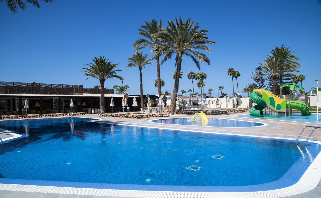 Piscinas de la zona infantil del HD Parque Cristóbal, en Playa del Inglés. 