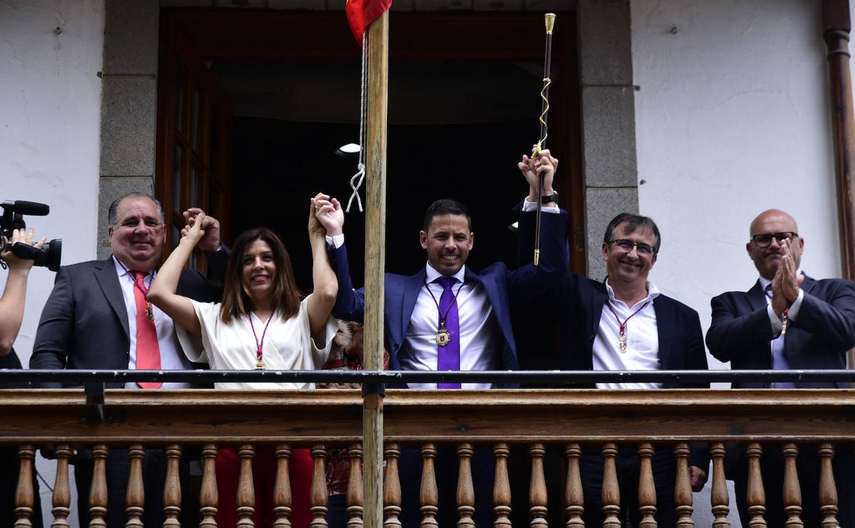 Líderes del gobierno municipal de Telde tras la toma de posesión, en junio de 2019. 