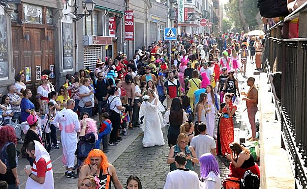 Mascaritas en el carnaval de día de 2020. 