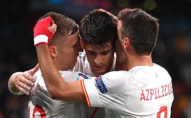 Dani Olmo, Azpilicueta y Álvaro Morata. 