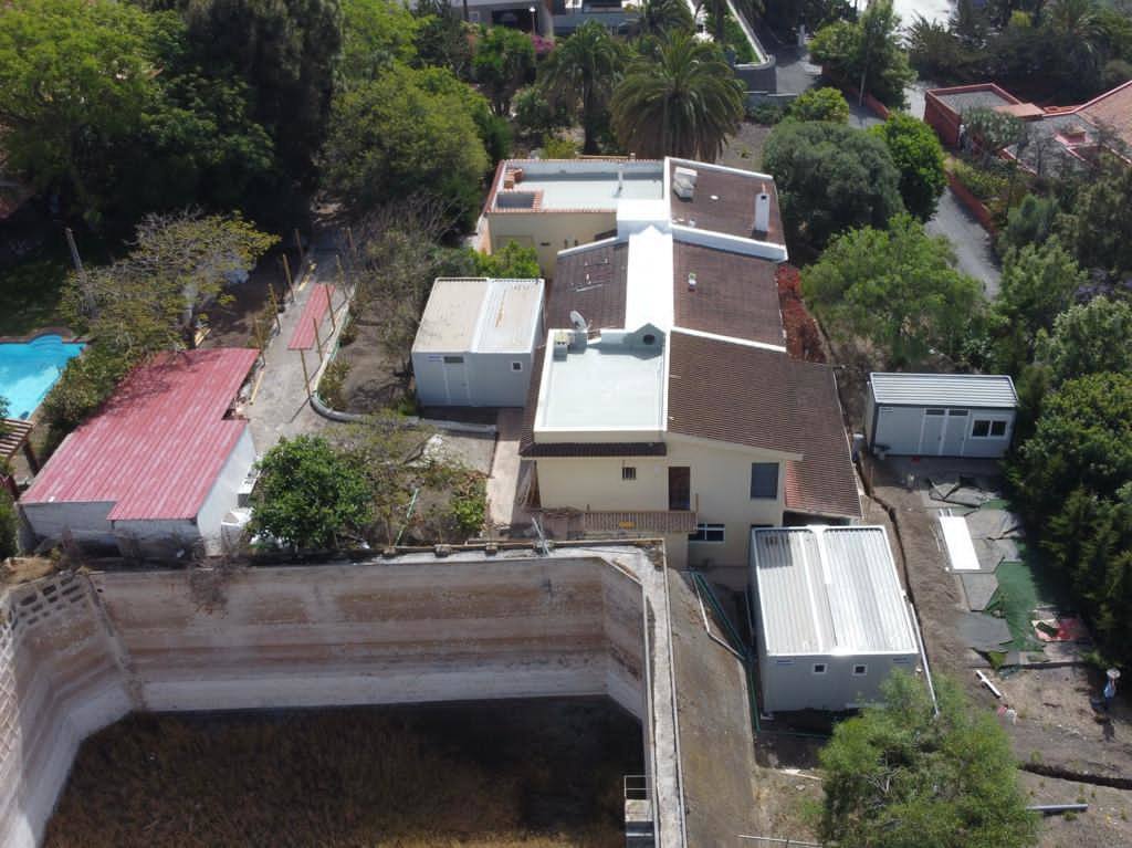 Imagen del centro denunciado, cuyas obras han derivado en la apertura de expediente por parte de Urbanismo del Ayuntamiento capitalino. 