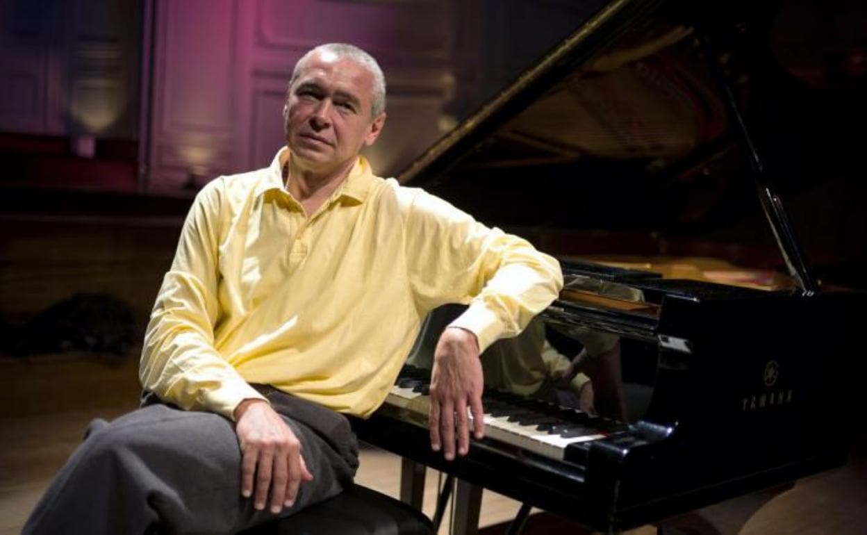 Imagen de archivo del pianista serbio Ivo Pogorelich, que esta noche toca en el Auditorio Alfredo Kraus. 