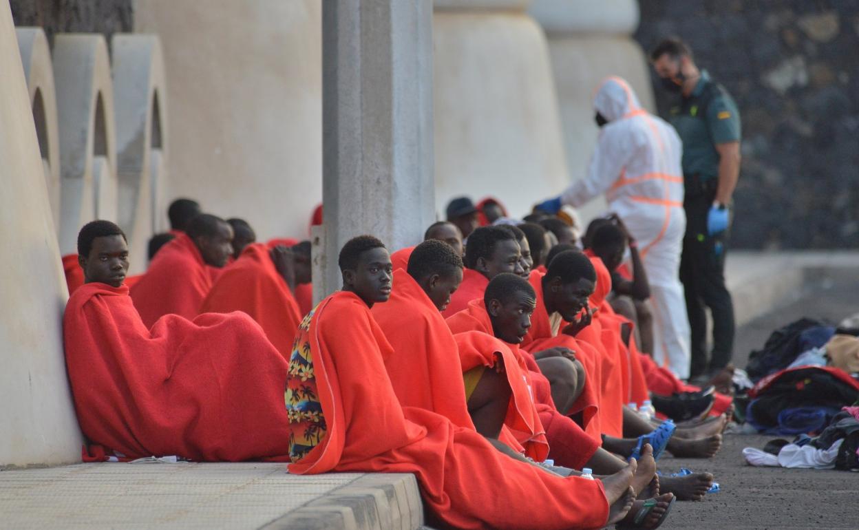 Otro cayuco con varios menores a bordo llegó el pasado martes a El Hierro. 