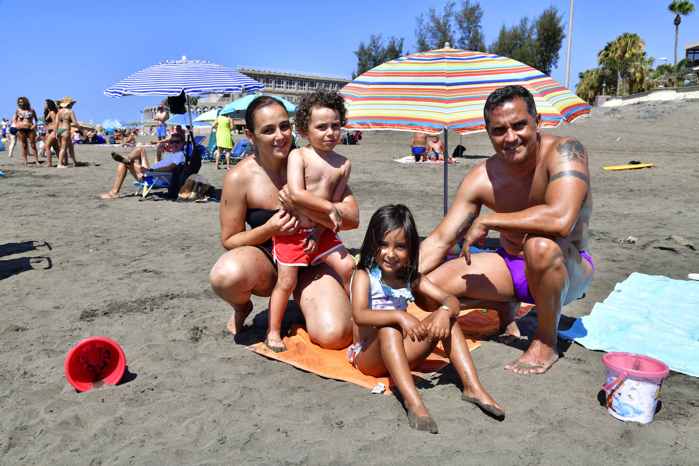 Desconexión. Desde Madrid la familia de Abel Santana viene a Gran Canaria, como mínimo, una vez al año.