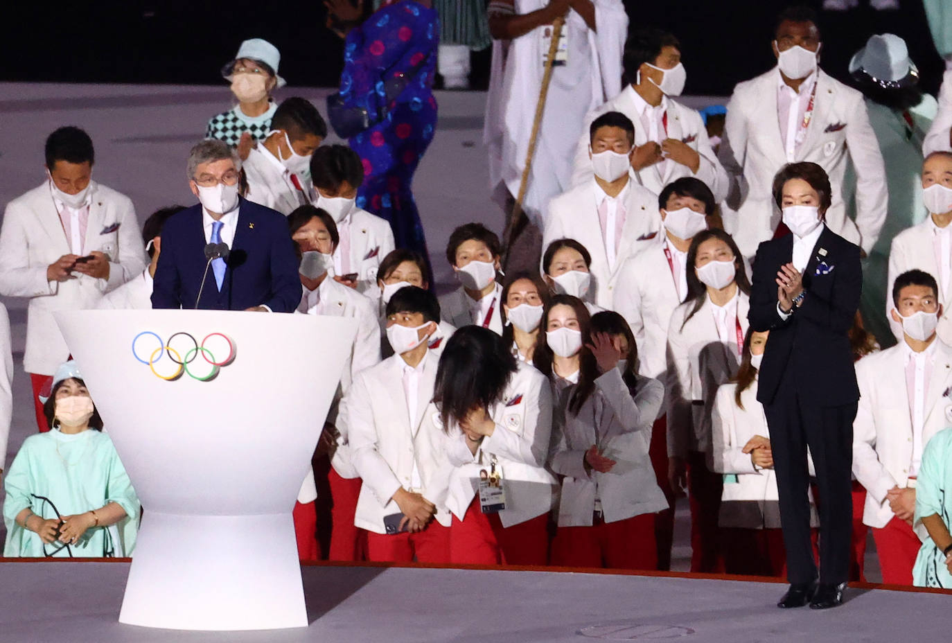 El presidente del Comité Olímpico Internacional (COI), Thomas Bach, interviene durante la ceremonia de inauguración.