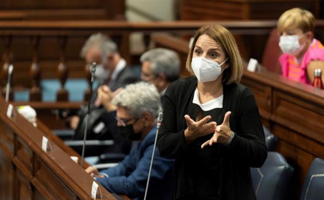 La consejera Noemi Santana. 