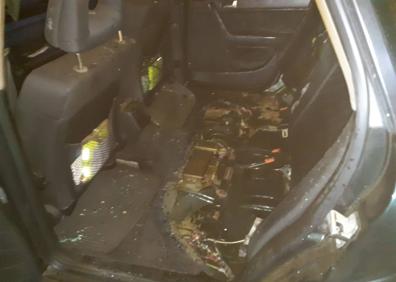 Imagen secundaria 1 - Incendio de un vehículo en el parking del museo Elder