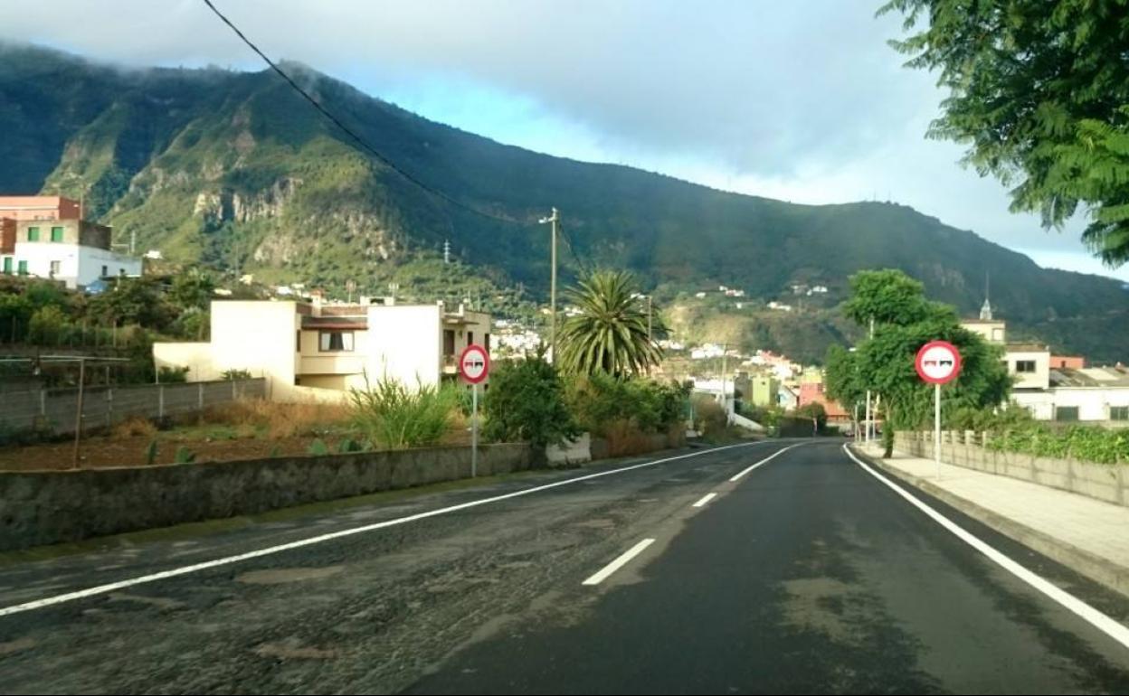 Herido en una colisión entre un coche y un camión