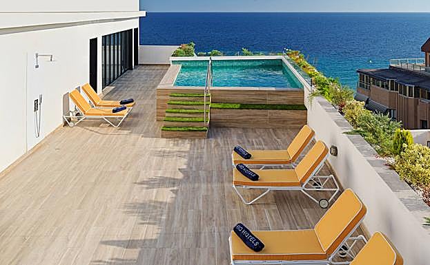 Terraza exclusiva para adultos. 