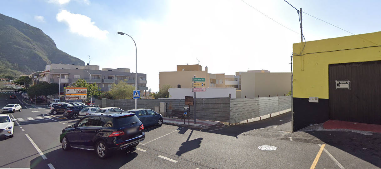 Fallece tras colisionar contra un muro en Santiago del Teide