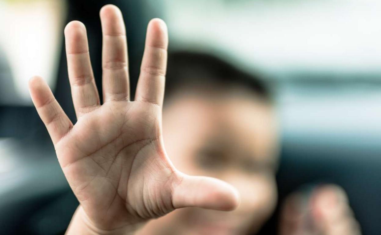 Detenida por abandonar a su hijo de 5 años con autismo en la capital grancanaria