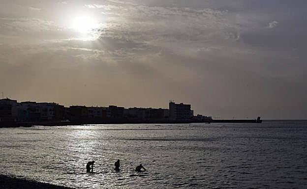 El calor afloja tras alcanzar los 44 grados en Tazacorte