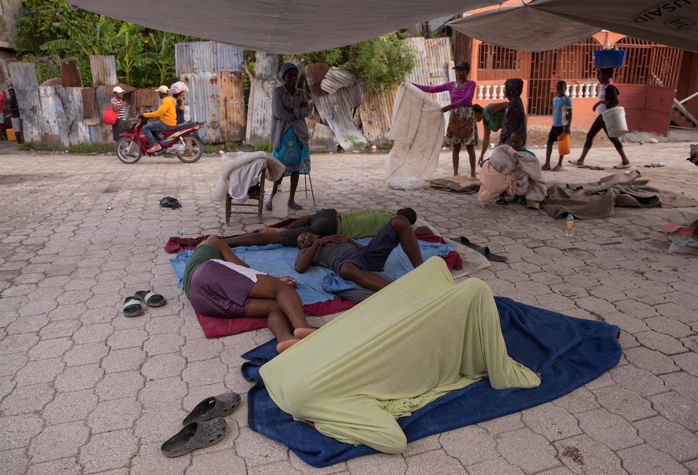 Fotos: Así está Haití una semana después del terremoto