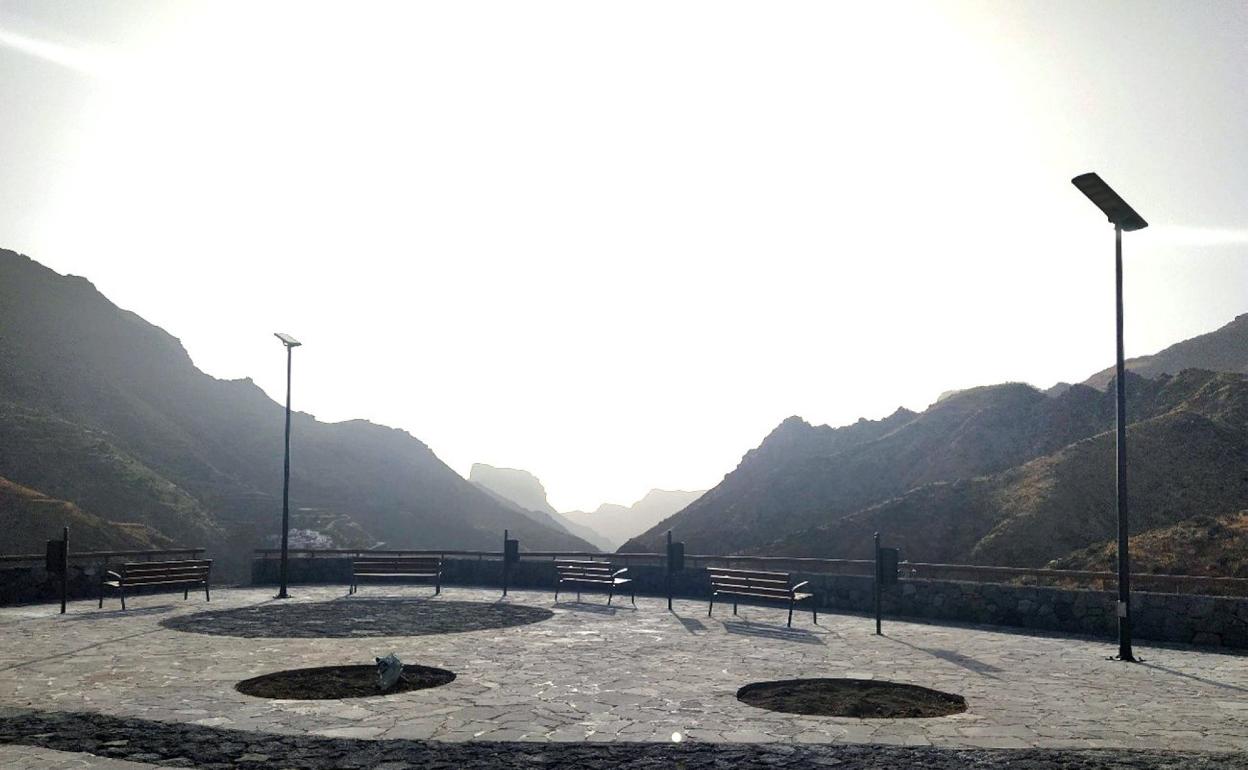 Tejeda estrena mirador sobre el barranco de La Solana y El Chorrillo |  Canarias7