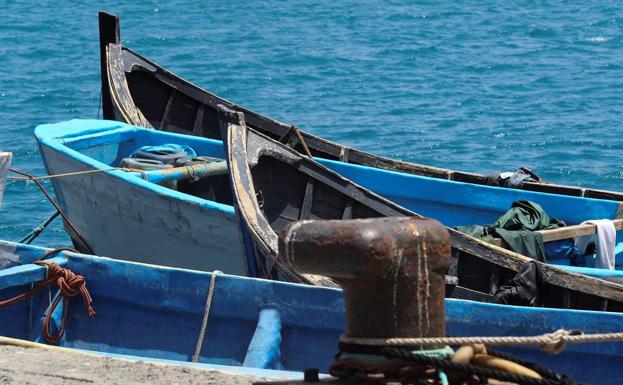 Localizan un cayuco a unos 450 kilómetros al sureste de El Hierro