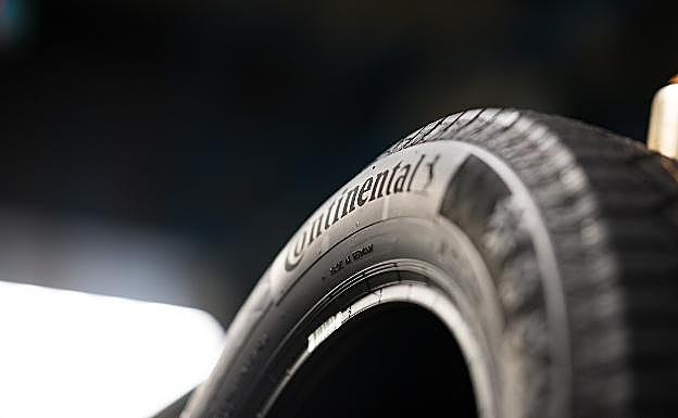 Botellas de plástico usadas, el material del futuro para fabricar neumáticos