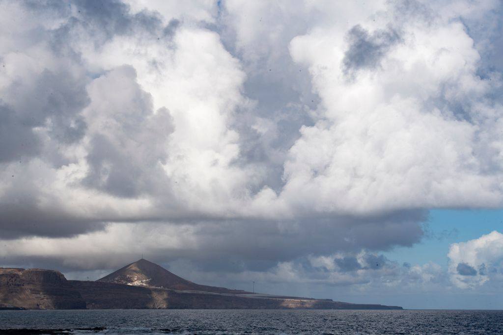 Fotos: Jueves de lluvia y sol en las islas