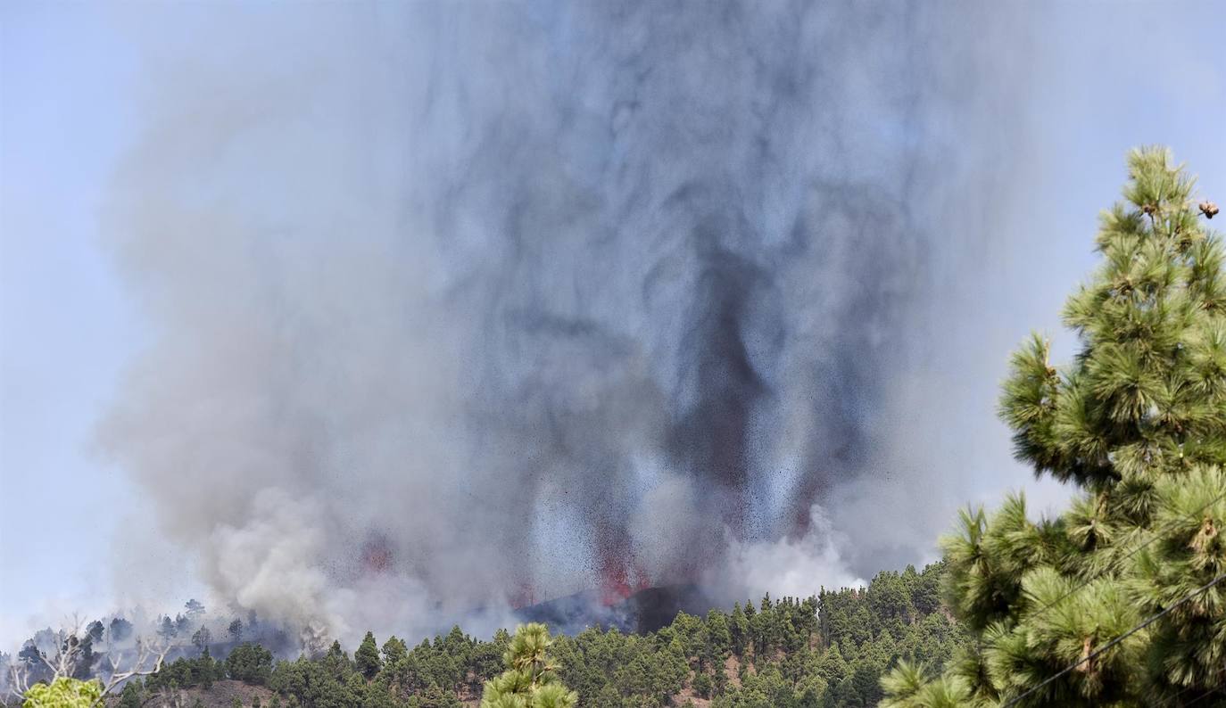 Fotos: Comienza una erupción volcánica en la Cumbre Vieja de La Palma