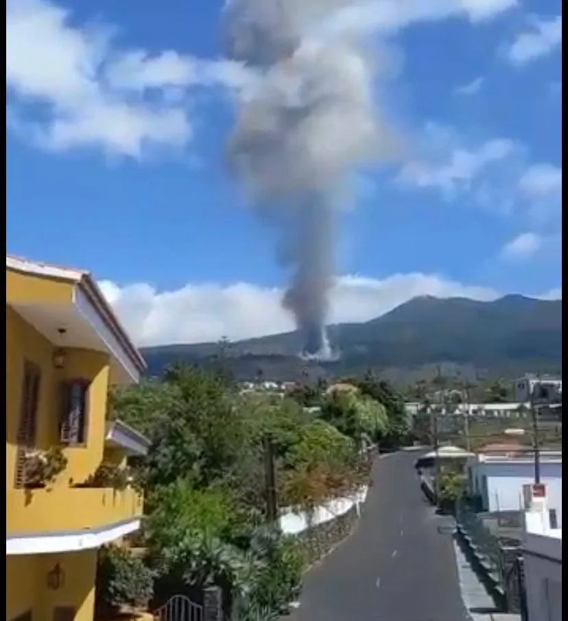 Vídeo: Así vivieron los palmeros los primeros minutos del proceso eruptivo