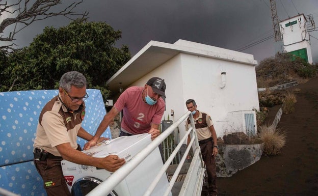 «Los intentos para desviar la lava nunca han tenido éxito»