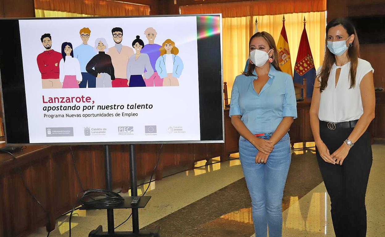 Presentación, con María Dolores Corujo y Nerea Santana. 