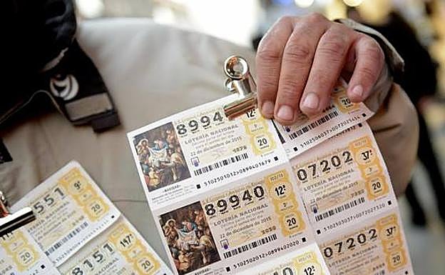 La Policía detiene a una persona por apropiarse de 6.800 euros de lotería