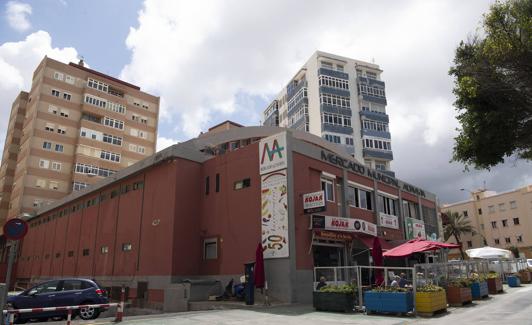 Acceso principal del mercado de Altavista. 