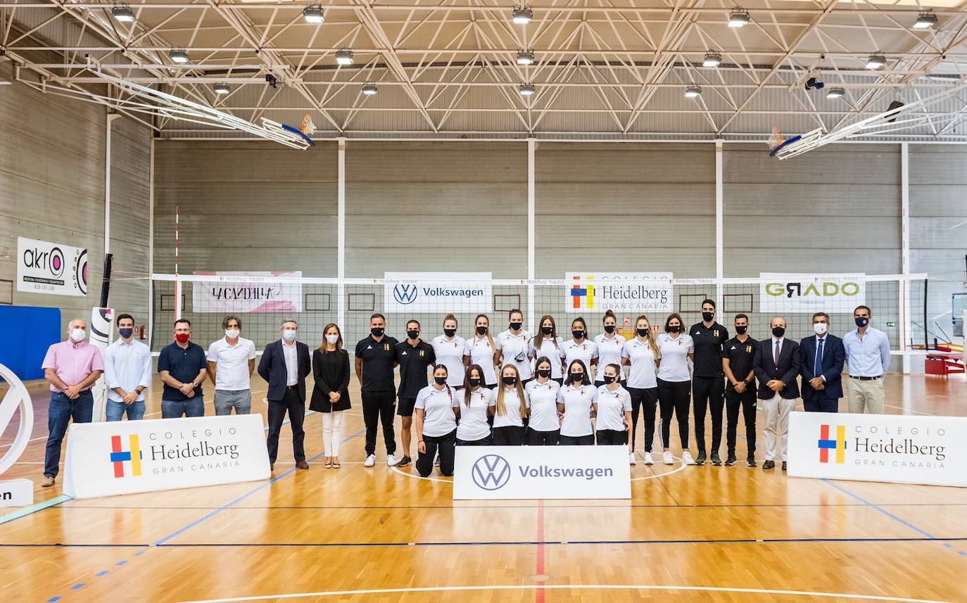 Puesta de largo del C.D. Heidelberg Volkswagen, que afronta su segunda temporada en la Superliga Femenina 2