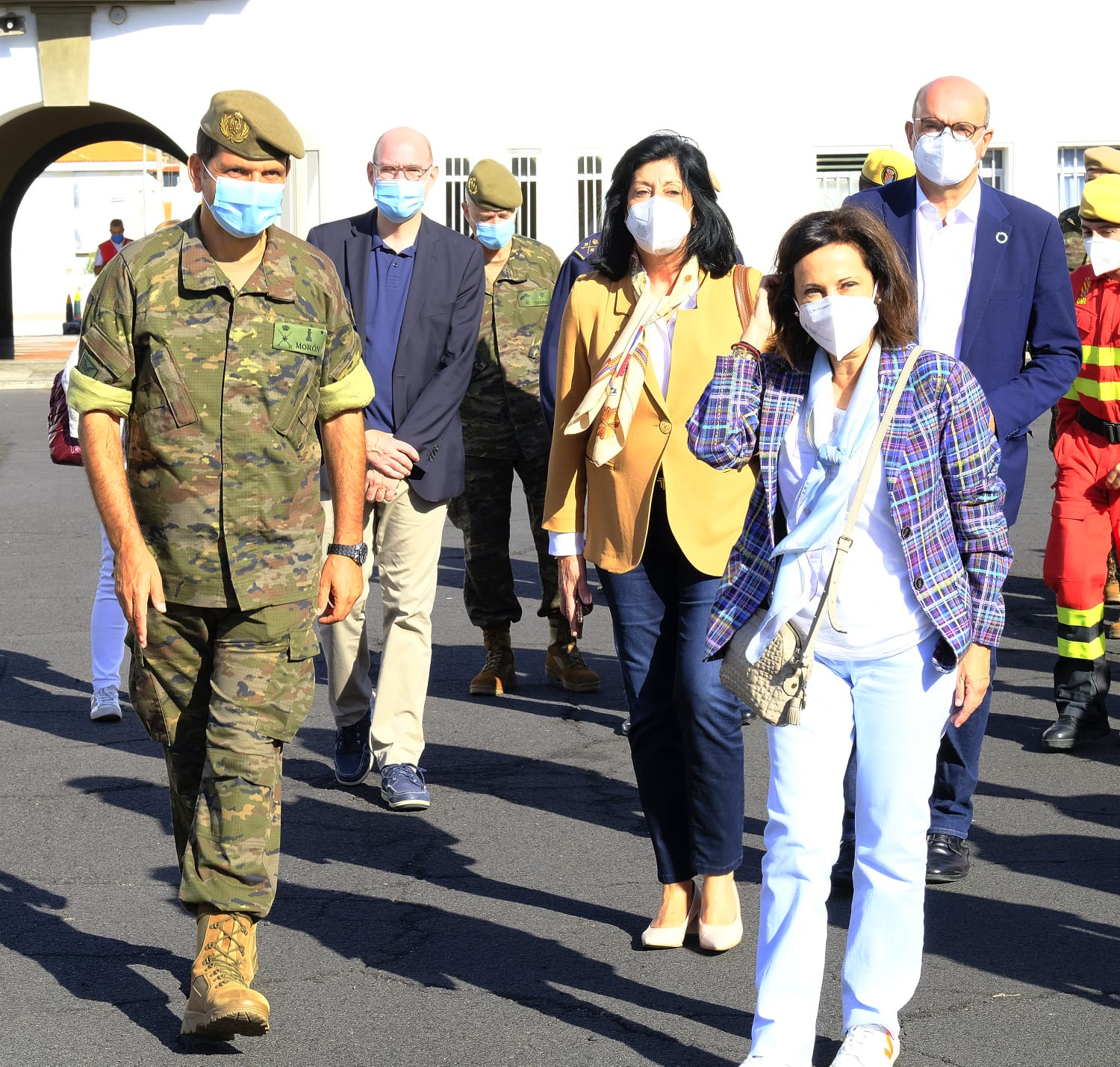 Fotos: Visita de Margarita Robles a La Palma