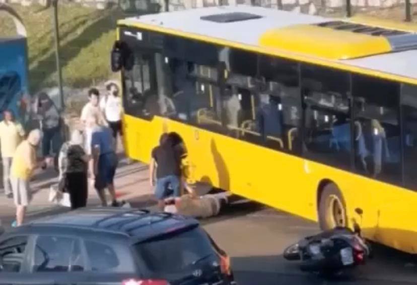 Grave tras chocar su moto contra una guagua en Escaleritas