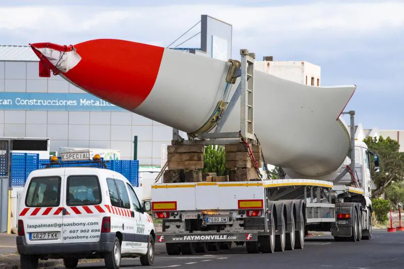 Fotos: Así se instaló el molino eólico de CANARIAS7