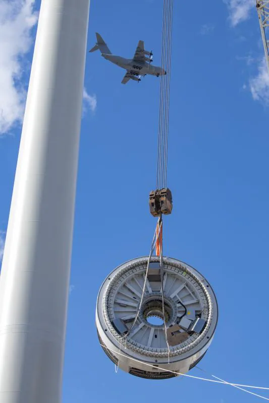 Fotos: Así se instaló el molino eólico de CANARIAS7