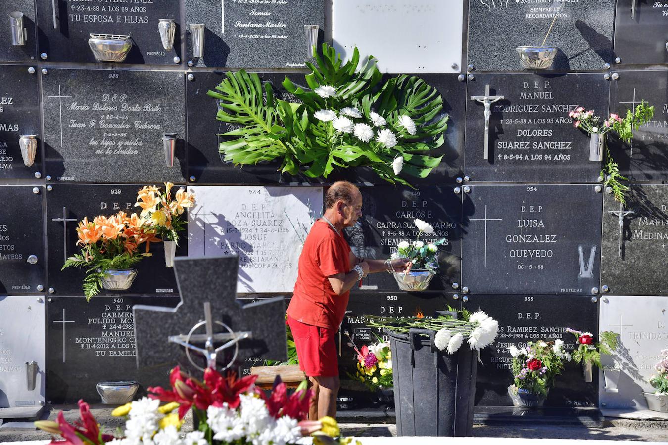 Las flores volvieron a recordar a los seres queridos. 