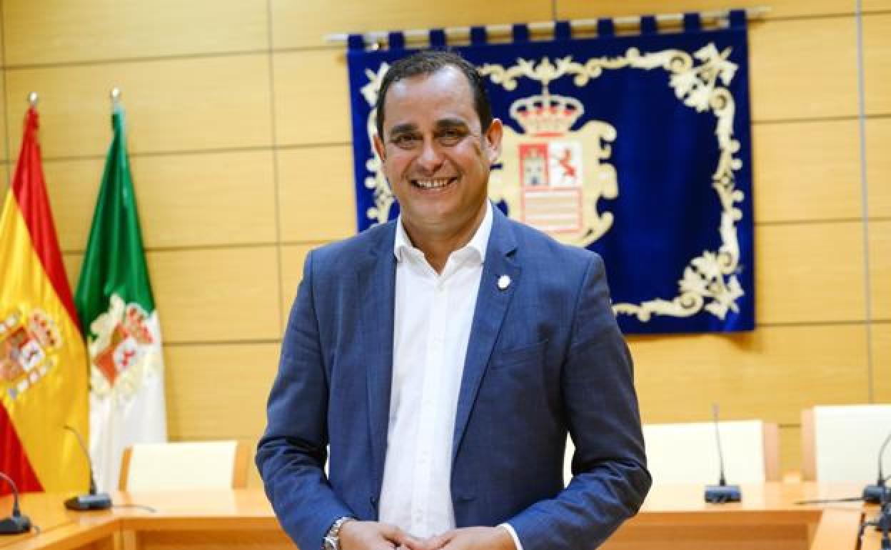 Acosta, actual viceconsejero de Economía del Gobierno de Canarias y expresidente del Cabildo. 