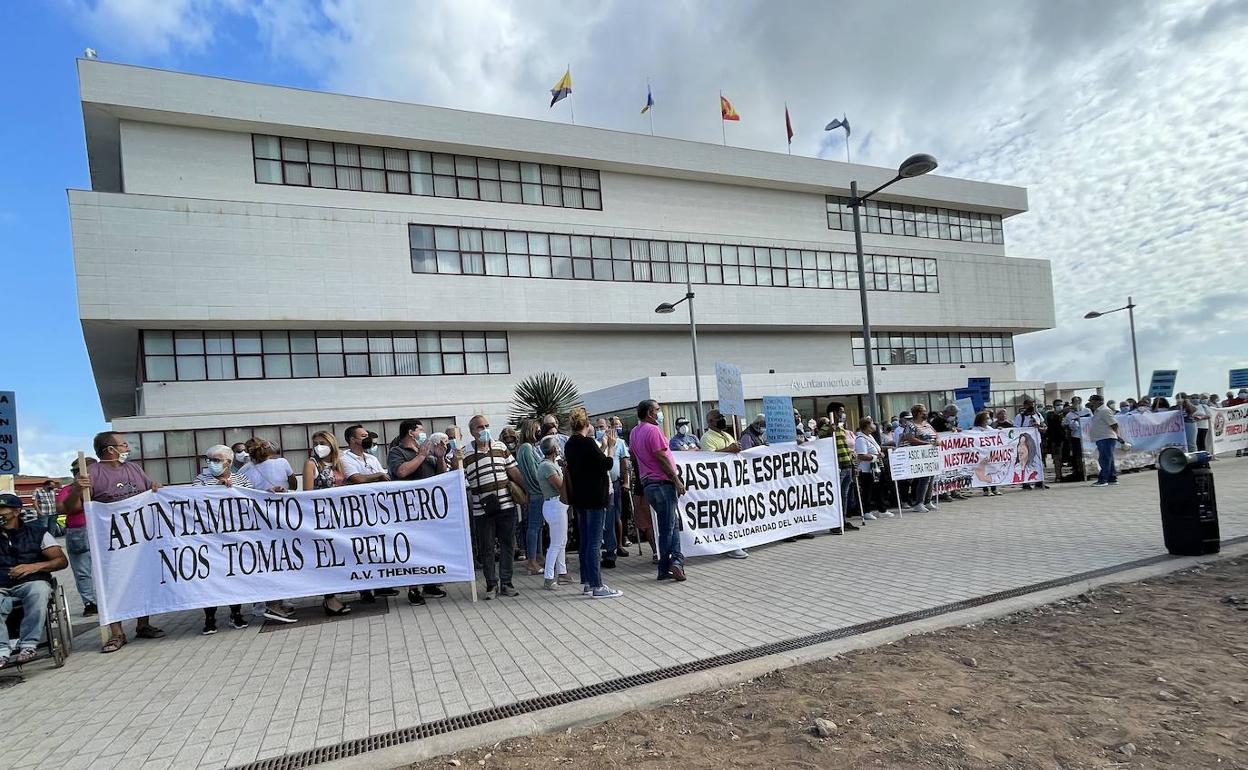 'Reencuentro', la obra de una artista que quiere ser como Dalí