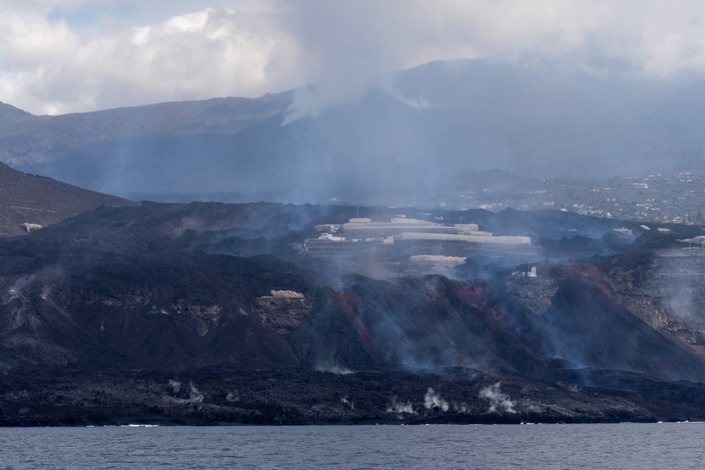 Fotos: Llegada del Buque de Asalto Anfibio «Castilla» a La Palma