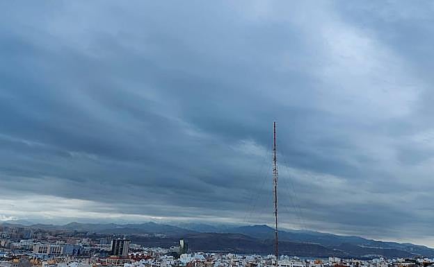 Canarias registra 3.151 rayos en las últimas horas por el paso de la borrasca
