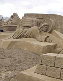 Imagen secundaria 2 - Detalles de las esculturas de arena.