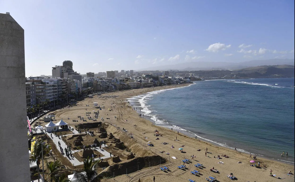 Las lluvias y las nubes abandonan las islas tras el puente