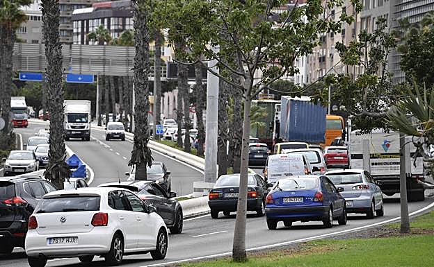 Otro momento del atasco diario de la GC-1 desde que comenzó diciembre. 