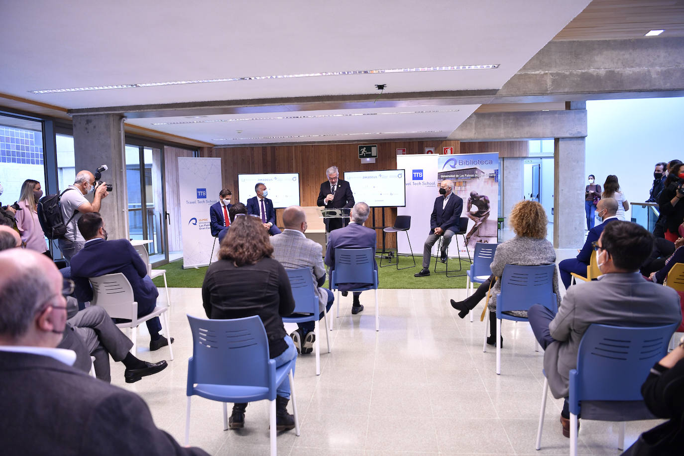 Fotos: Inauguración del primer espacio formativo del Travel Tech School de Amadeus en la ULPGC