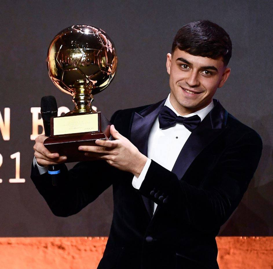 Pedri recibe en Turín el premio Golden Boy al mejor jugador sub-21