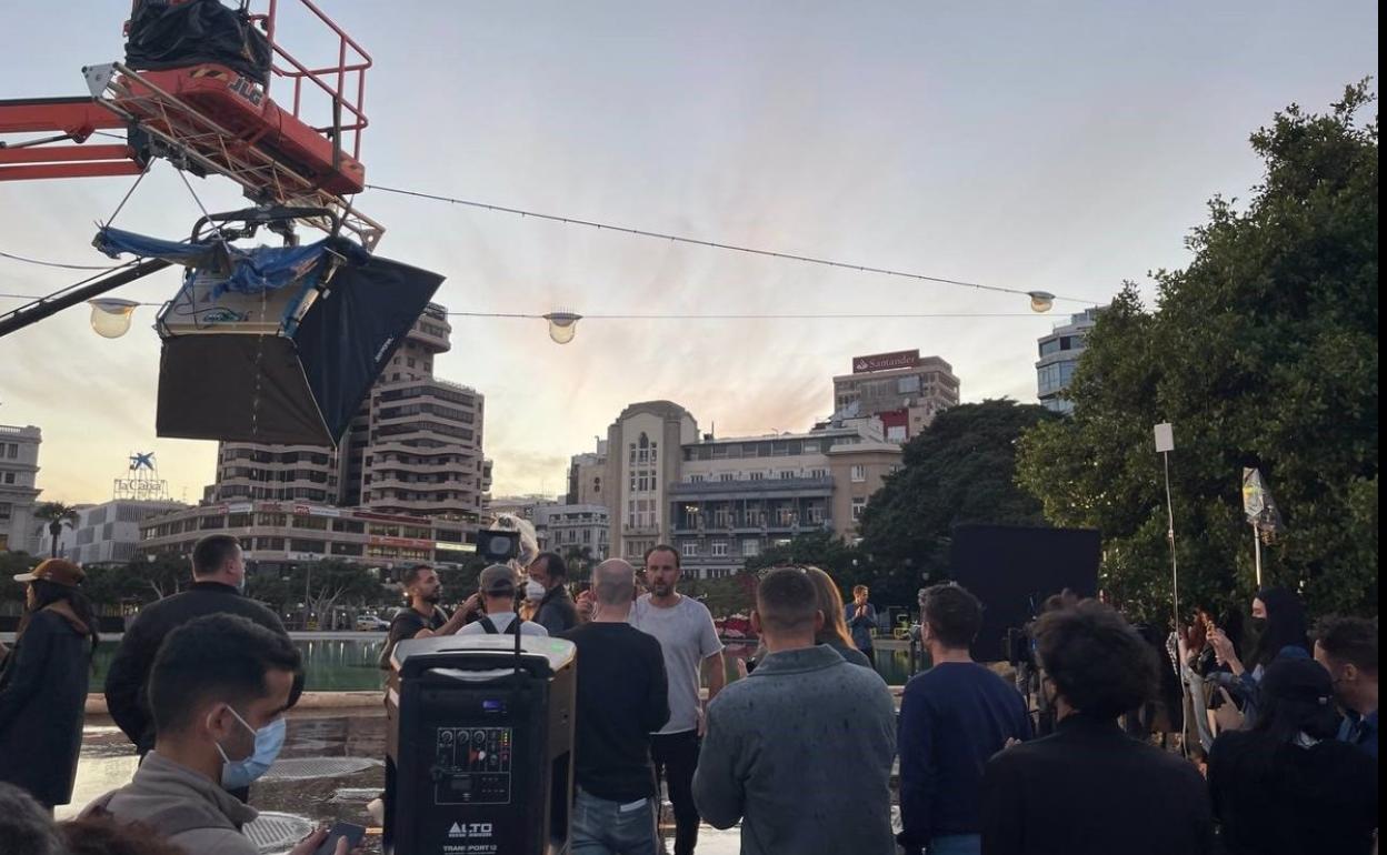 Dua Lipa rueda un anuncio en Tenerife