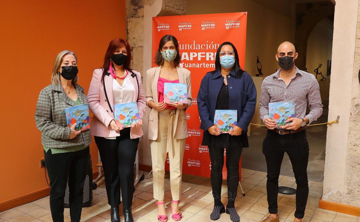 El libro fue presentado la pasada semana en la sede de la Fundación Mapfre Guanarteme. 
