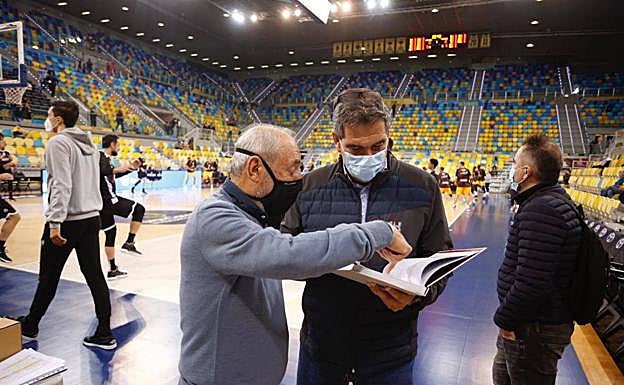 Víctor García recibió la novena edición del Premio CANARIAS7-Pepe Moriana Santisteban