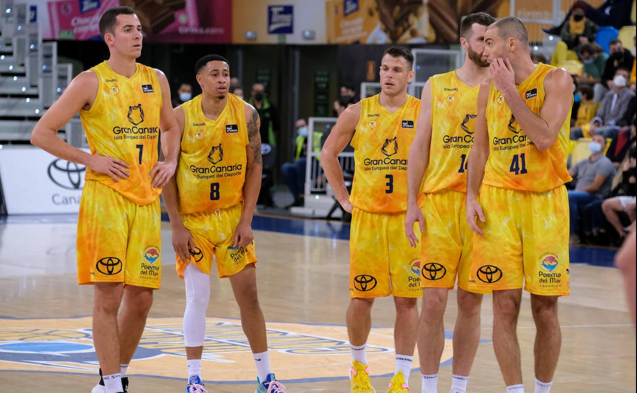 Dura derrota de los amarillos ante el UCAM. 