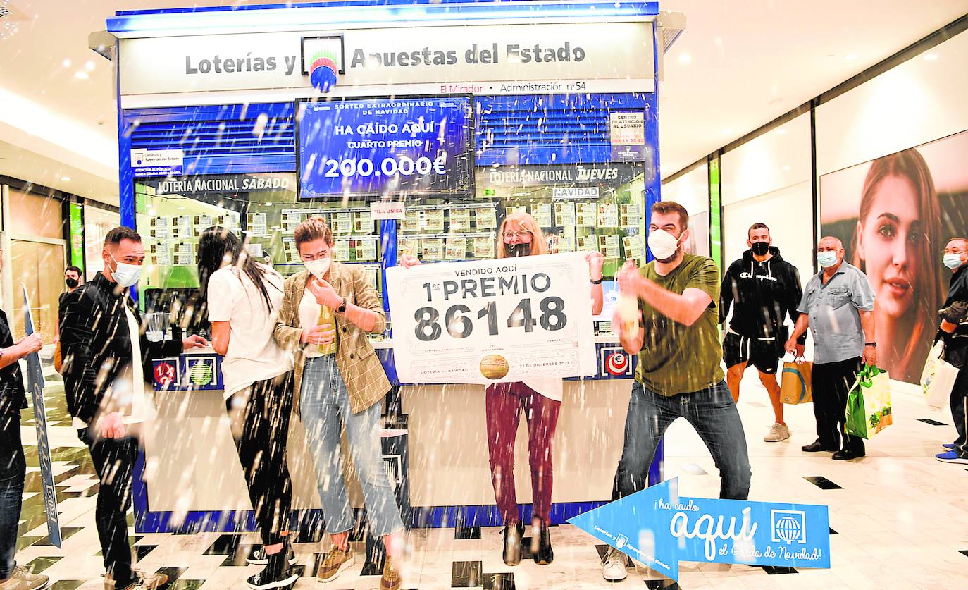 El premio más deseado del sorteo navideño no pasó de largo esta vez: dejó 160 millones de euros en Gran Canaria.