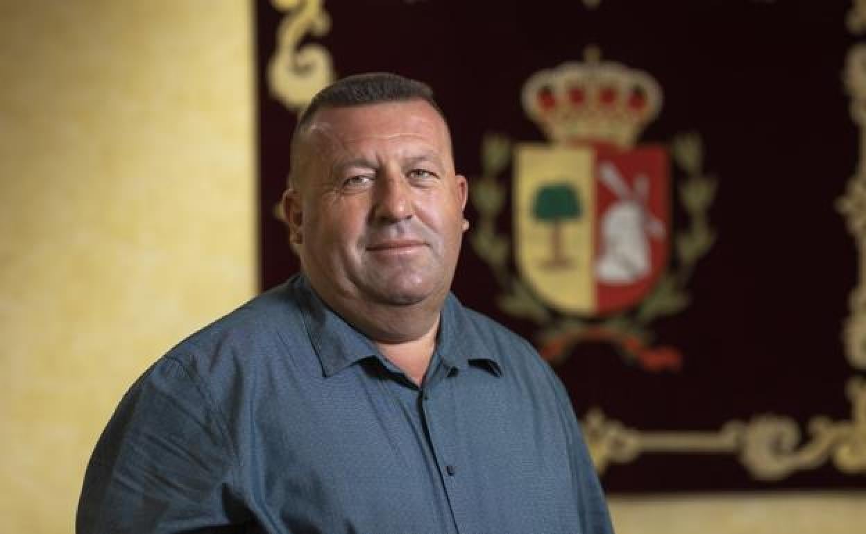 Alcalde, Matías Peña García. 