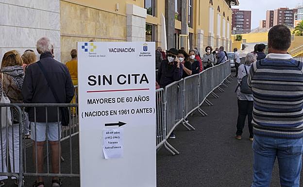La campaña de vacunación sigue activa en Canarias. 